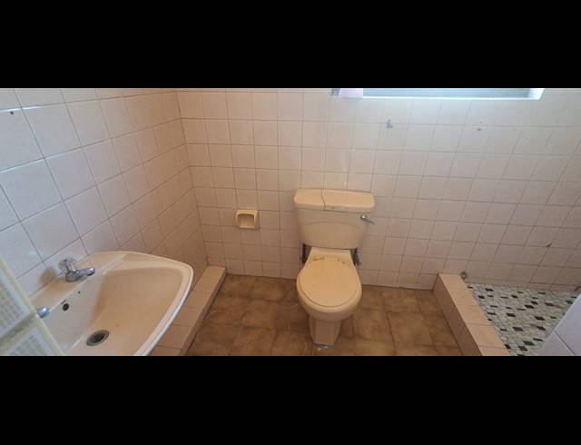 3 BEDROOM SIMPLEX FOR SALE IN SANDFIELD